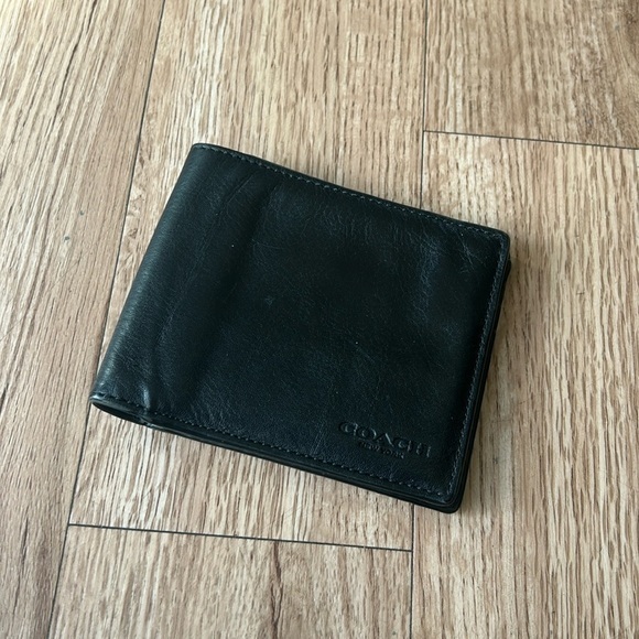 Coach Other - Coach F74991 Men's Compact ID Black Leather Wallet